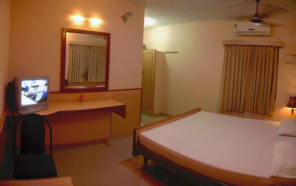Vinodhara Guest House Mamallapuram Værelse billede